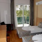 Hotel Blue Fish