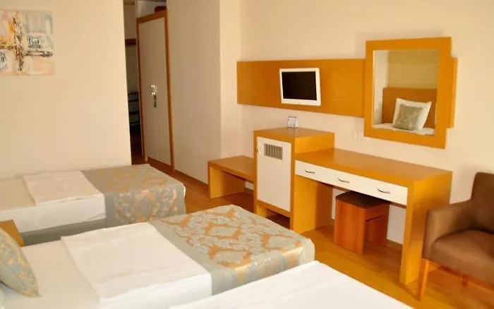 Blue Fish Hotel 4*